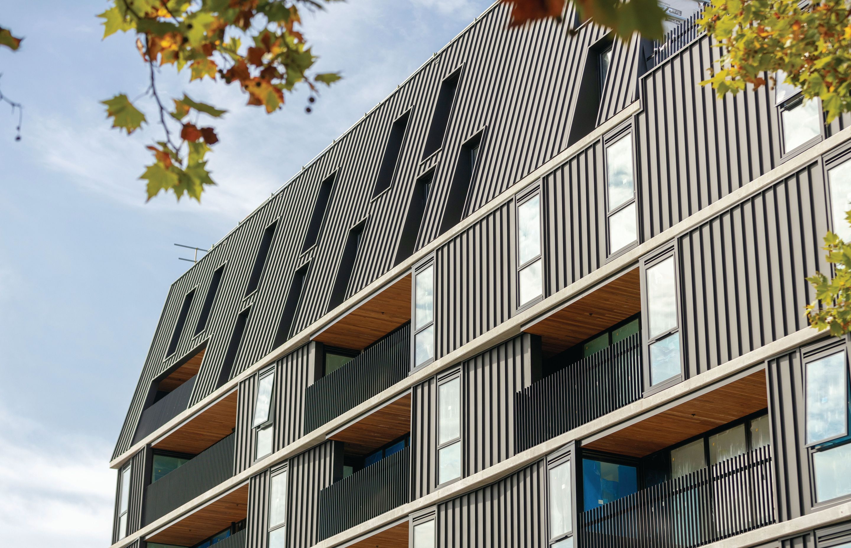 Archclad's patented Cliptray 48mm cladding.