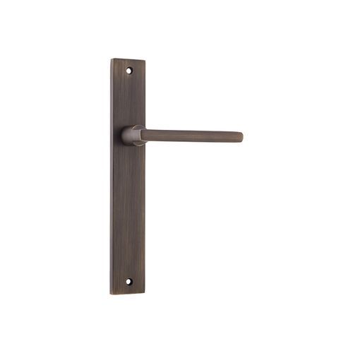 Iver Baltimore Lever on Rectangular Backplate Latch Signature Brass 10702 - Customise to your need