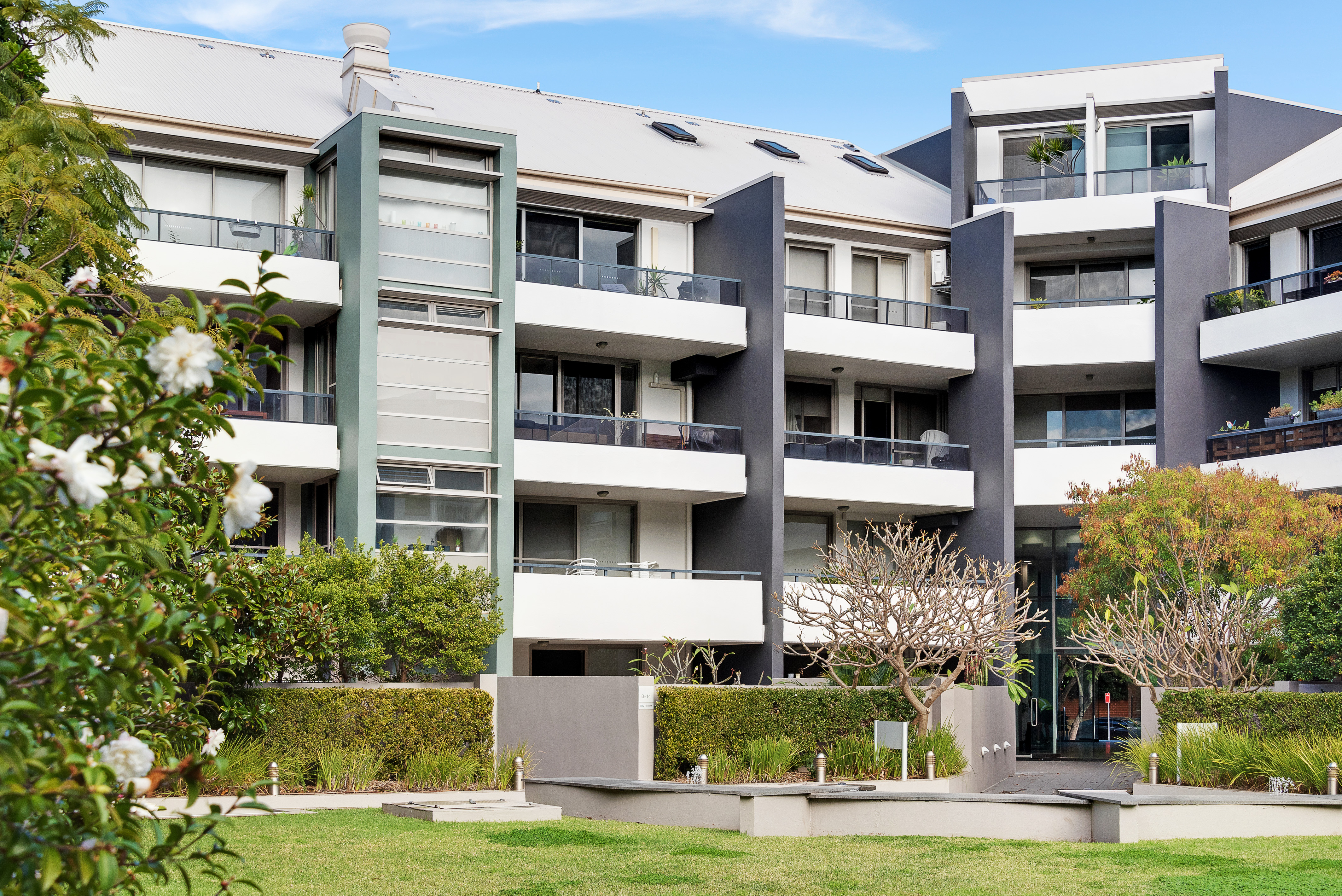 Glo Apartments, Erskineville - DNADesign | ArchiPro AU