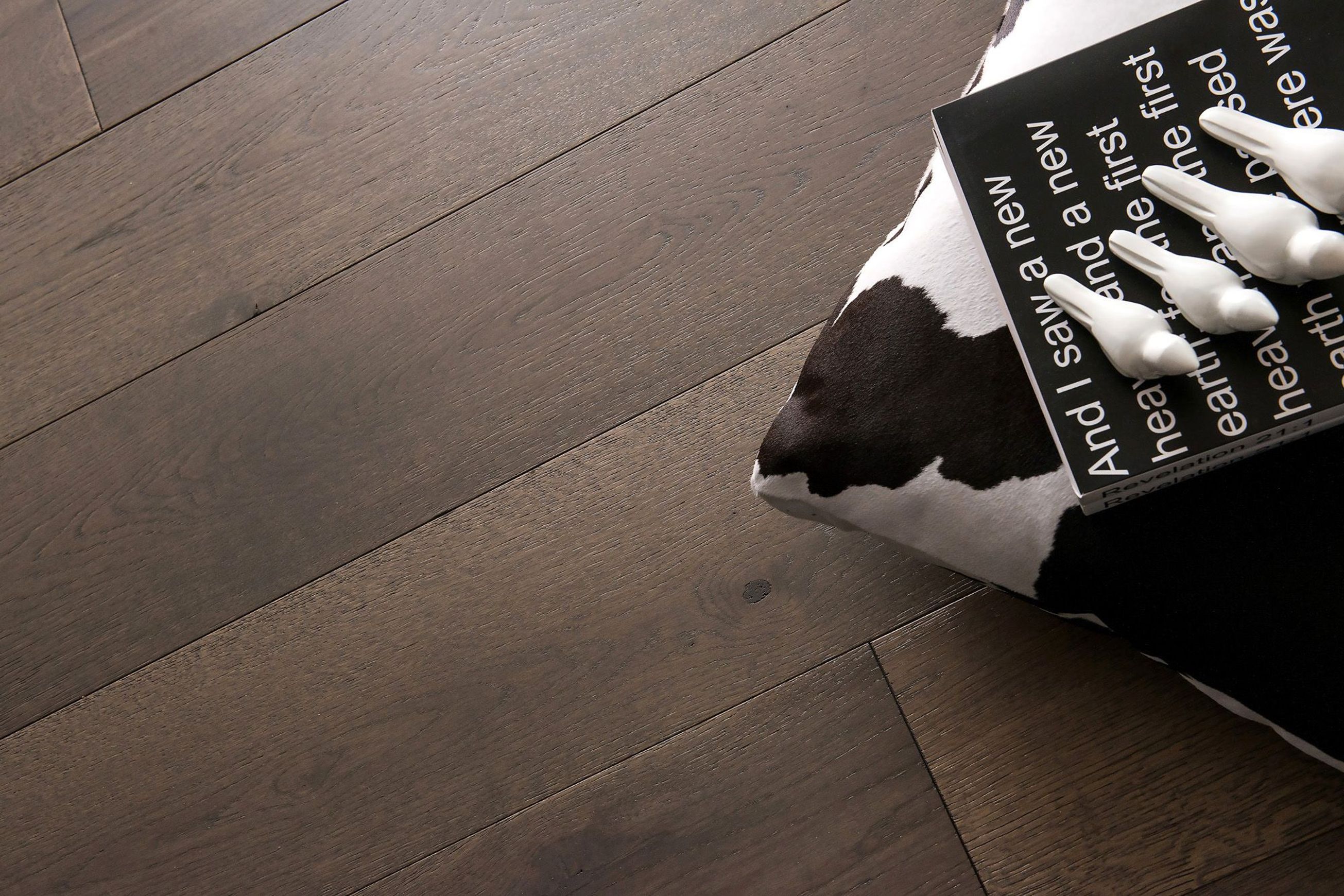 European Oak Flooring - Dove Grey - Laminate
