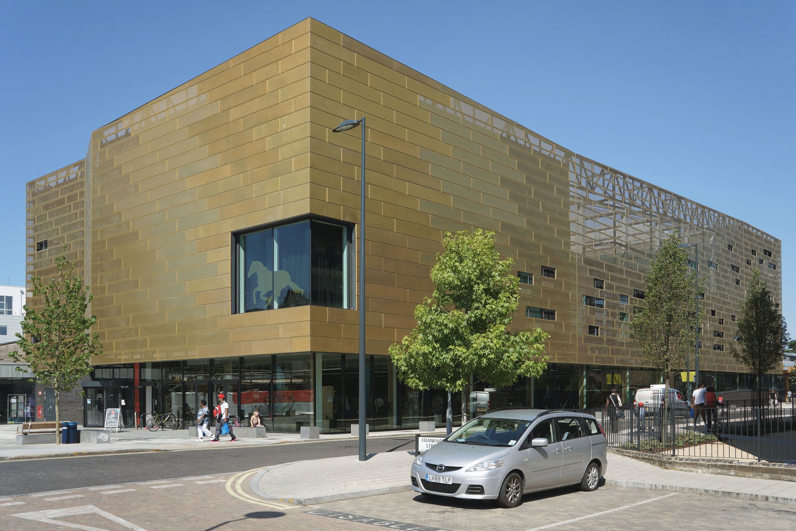 AURUBIS | Nordic Royal Pre Patinated Copper