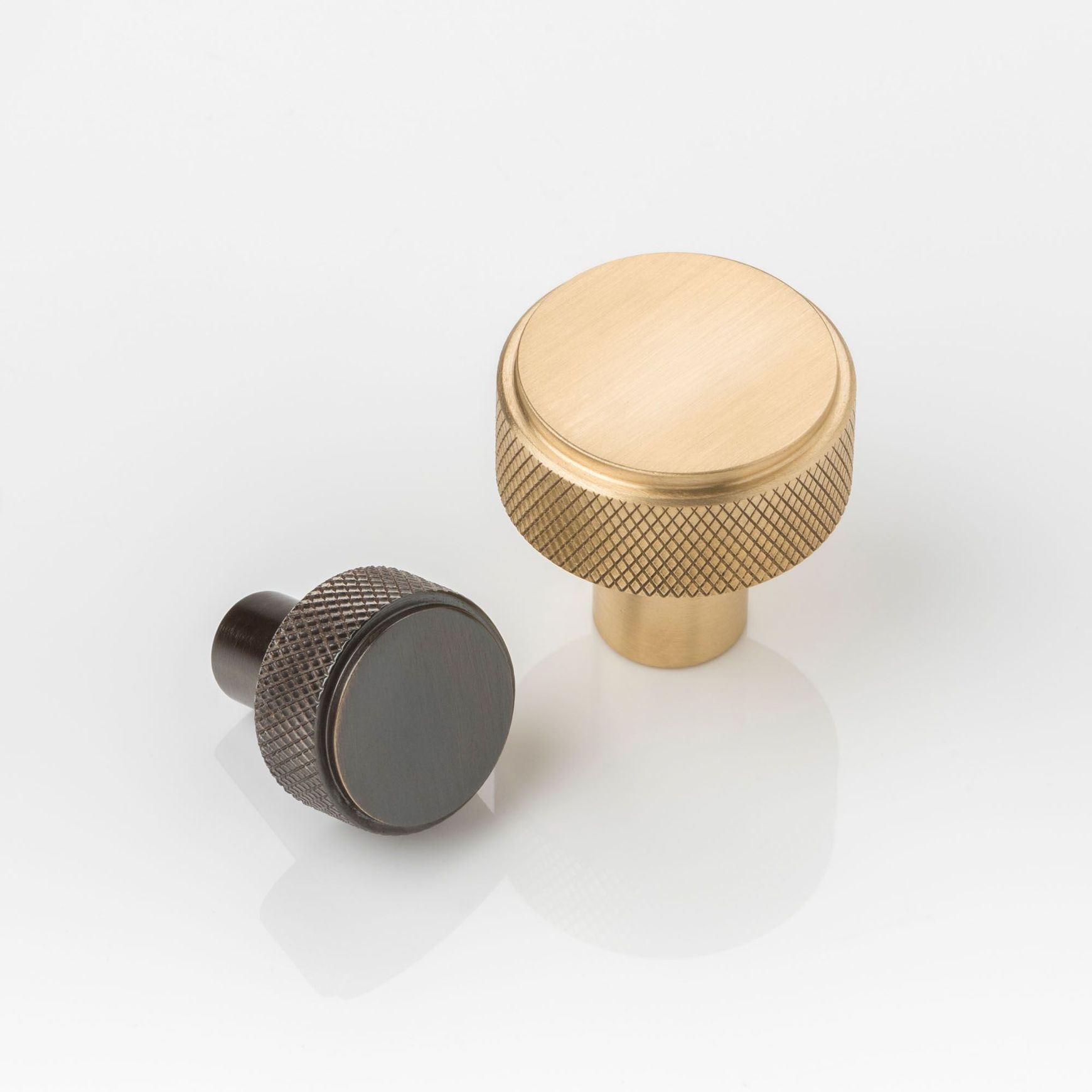 Joseph Giles Montgomery Knurled Cabinet Pull