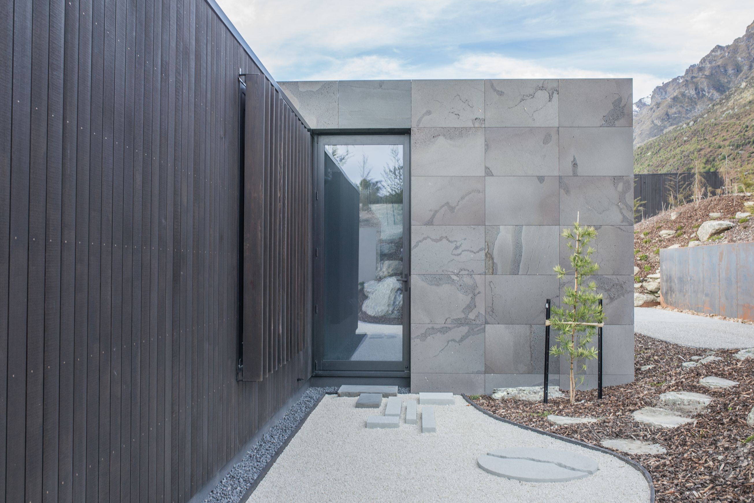 Lightweight Bluestone Cladding
