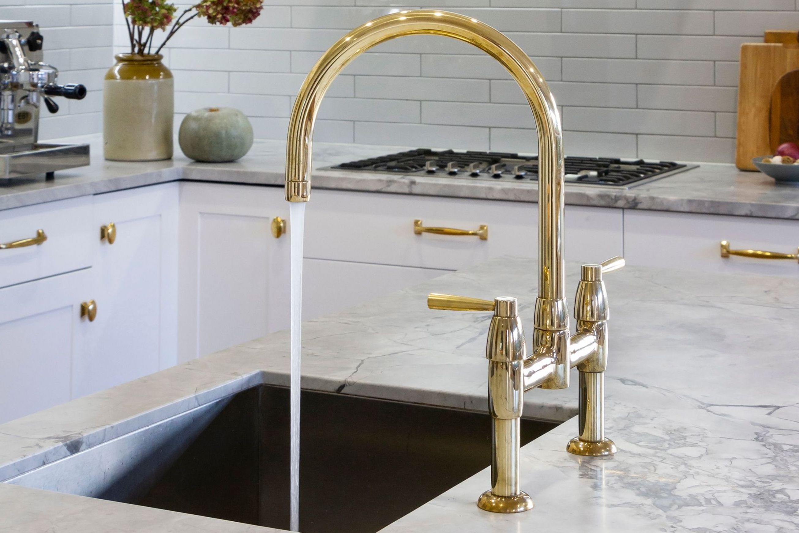 Perrin & Rowe Io kitchen tap with spray rinse