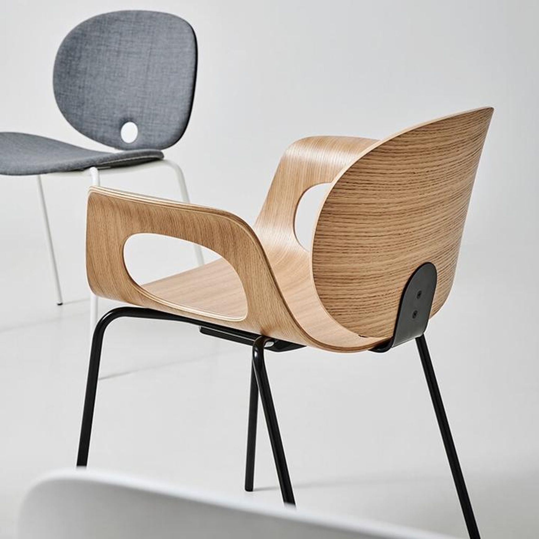 EJ 46-47 Taco Armchair by Erik Jørgensen
