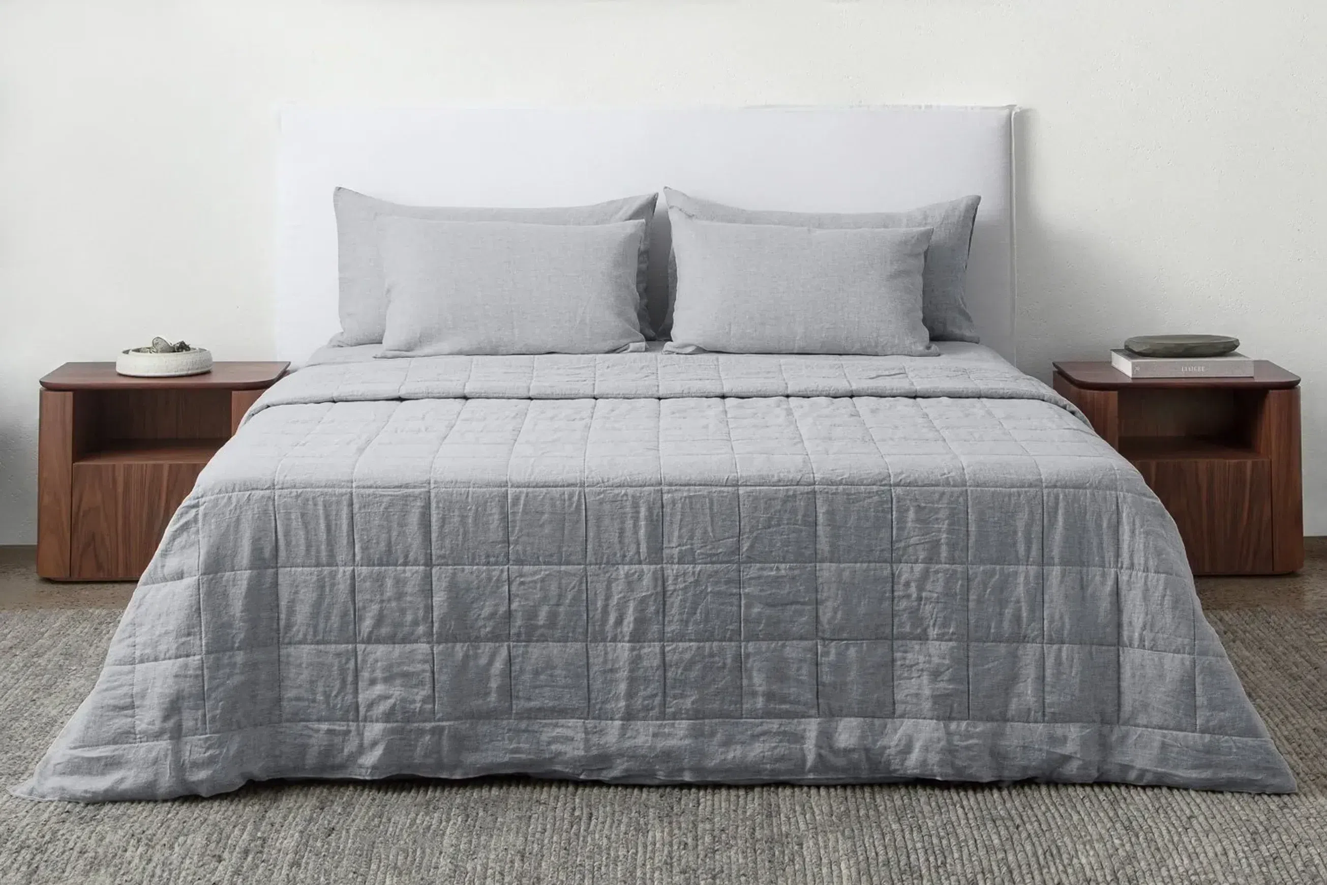 Wool-filled Linen Quilts