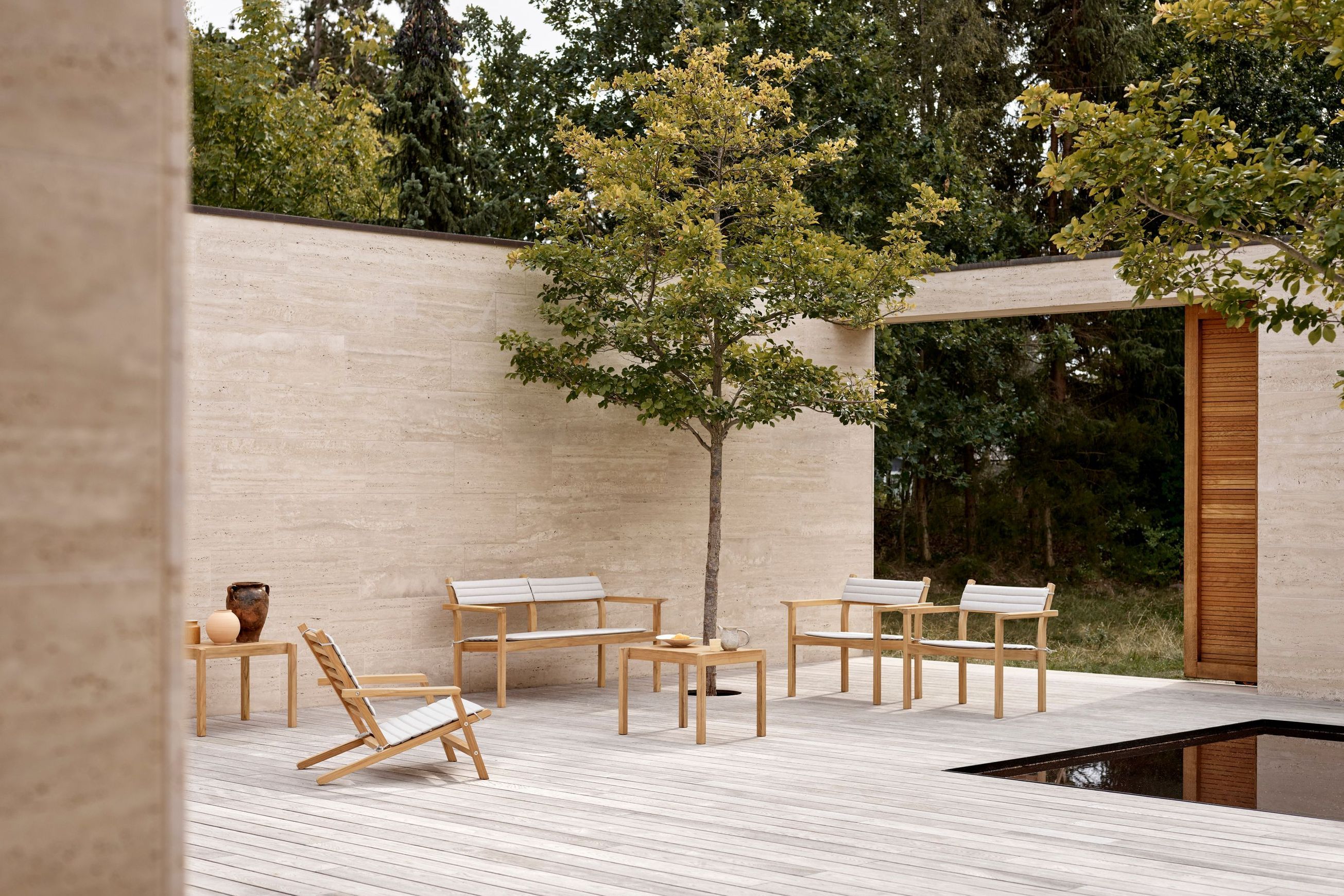 AH Outdoor Collection