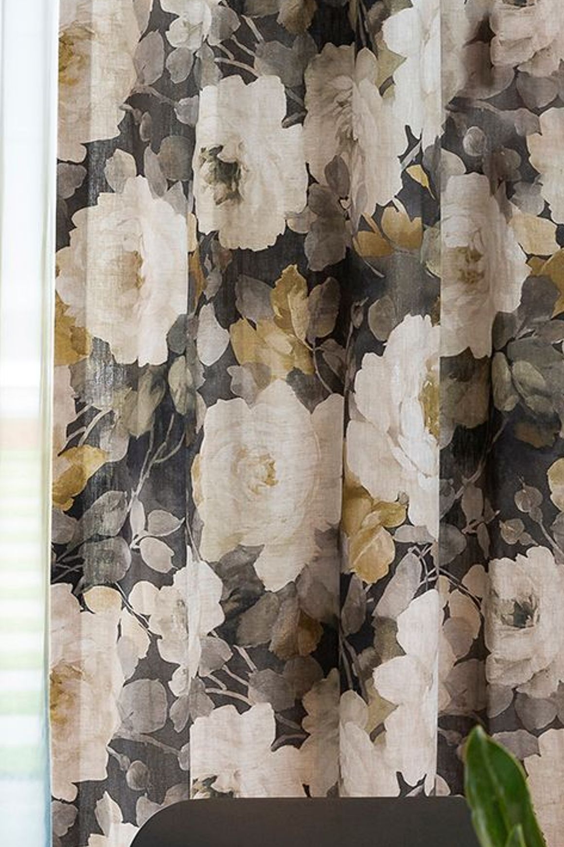 Victoria by James Dunlop | Drapery