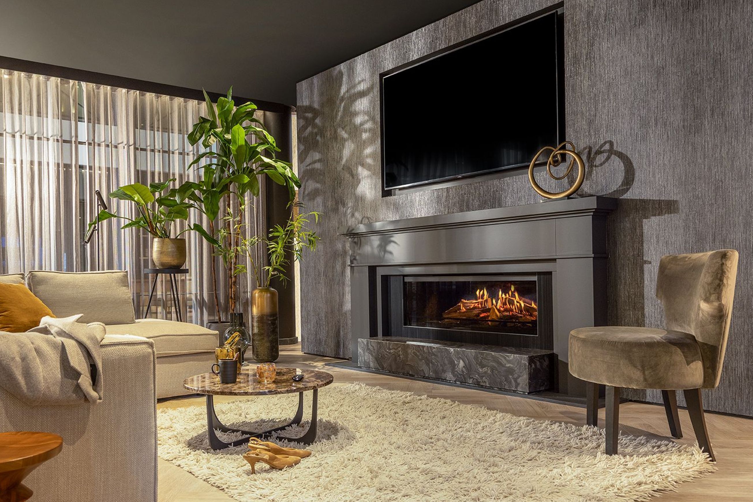 E-One 130 F - Single Sided Electric Fireplace