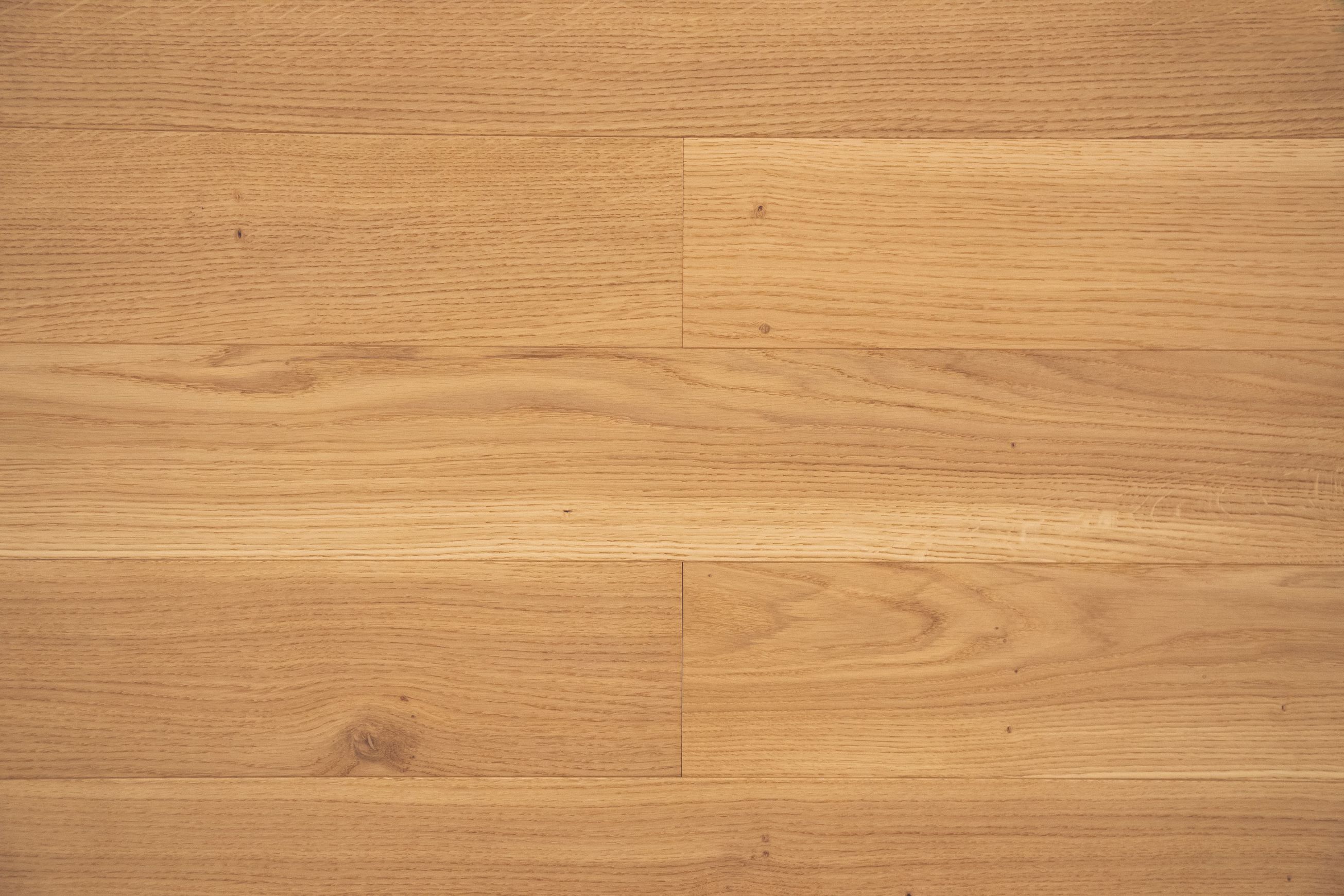 HW16402CP Pallido Plank Character Grade