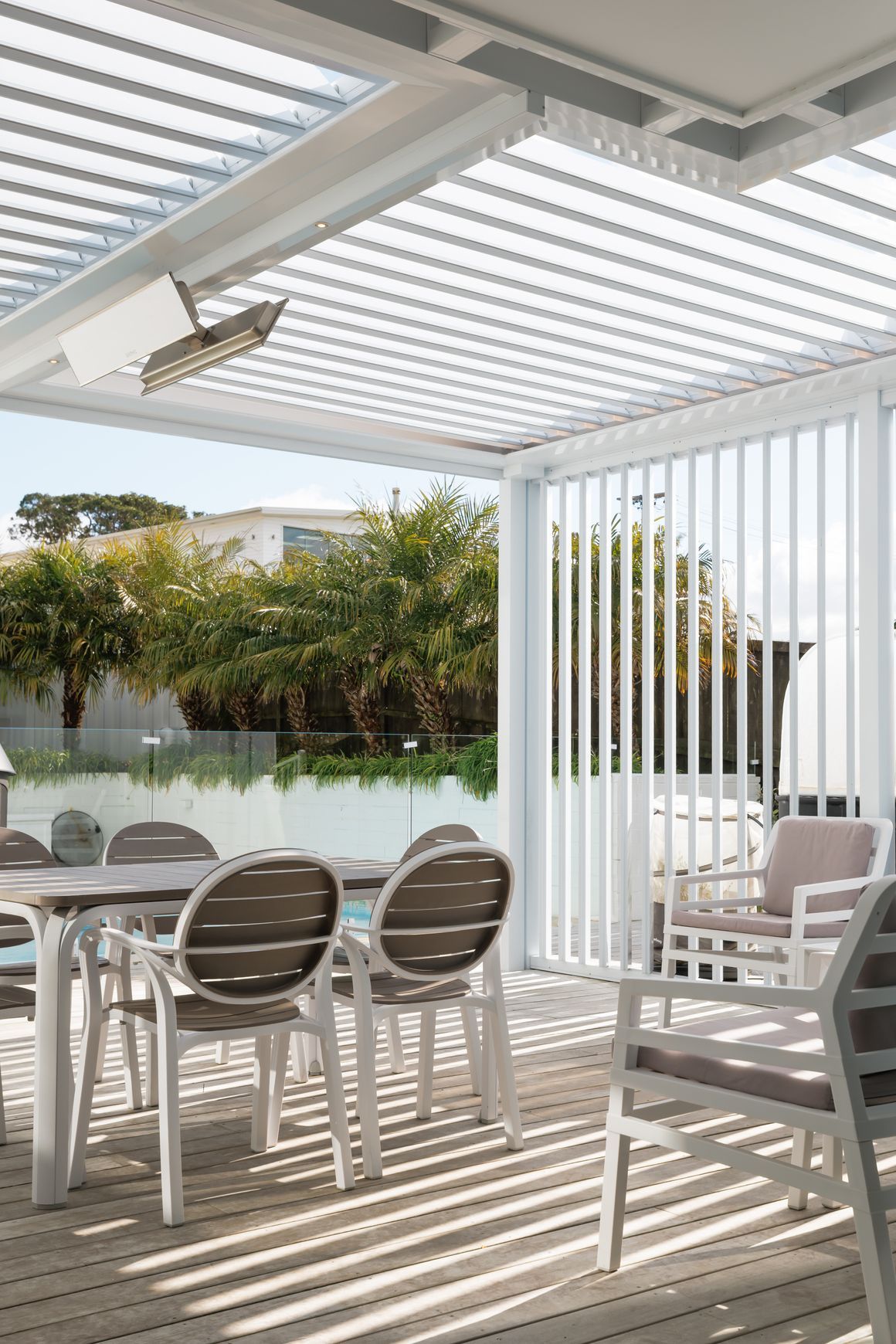 Balustrade Hi-Span Operable Louvres