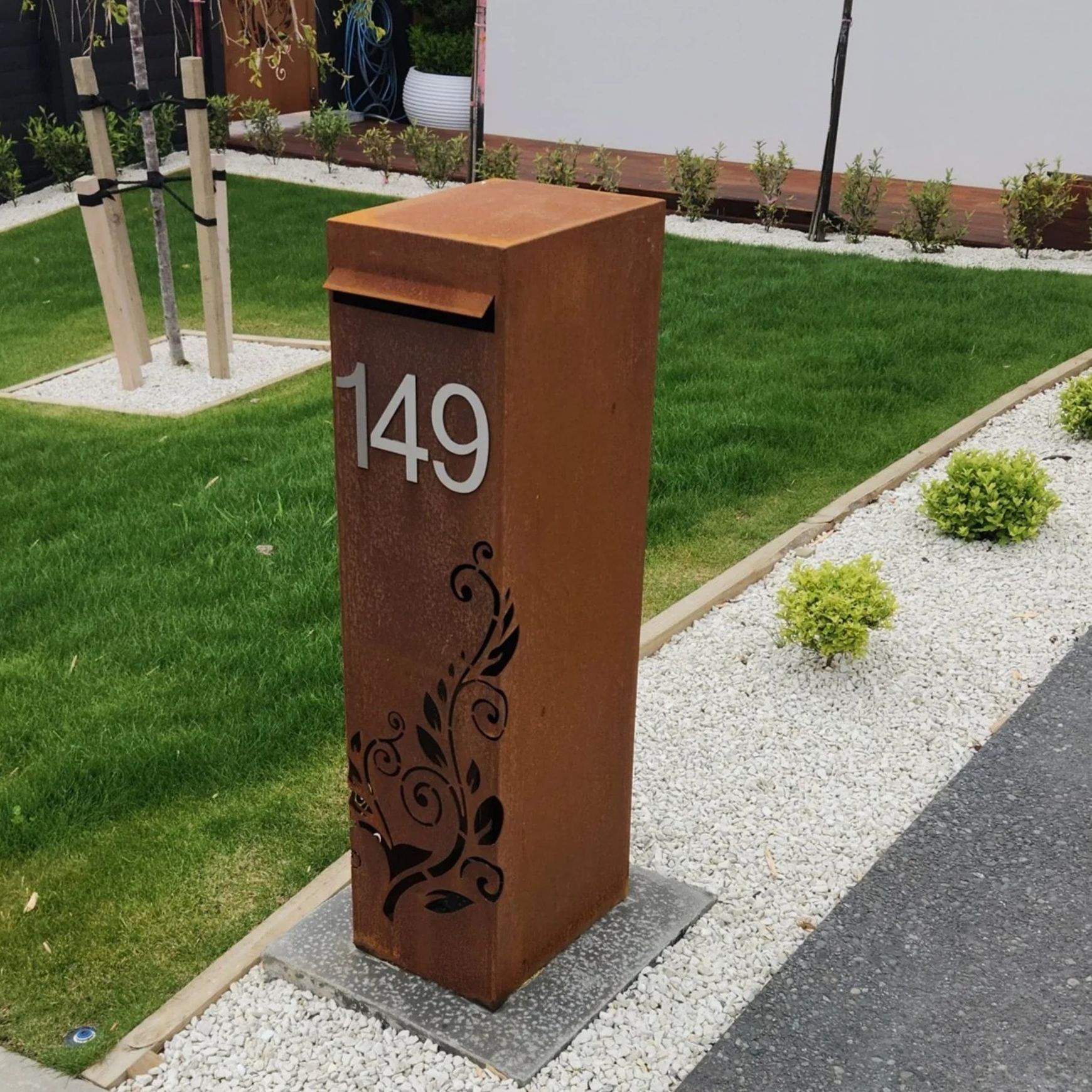 Ponga - Free Standing Letterbox - Medium Size