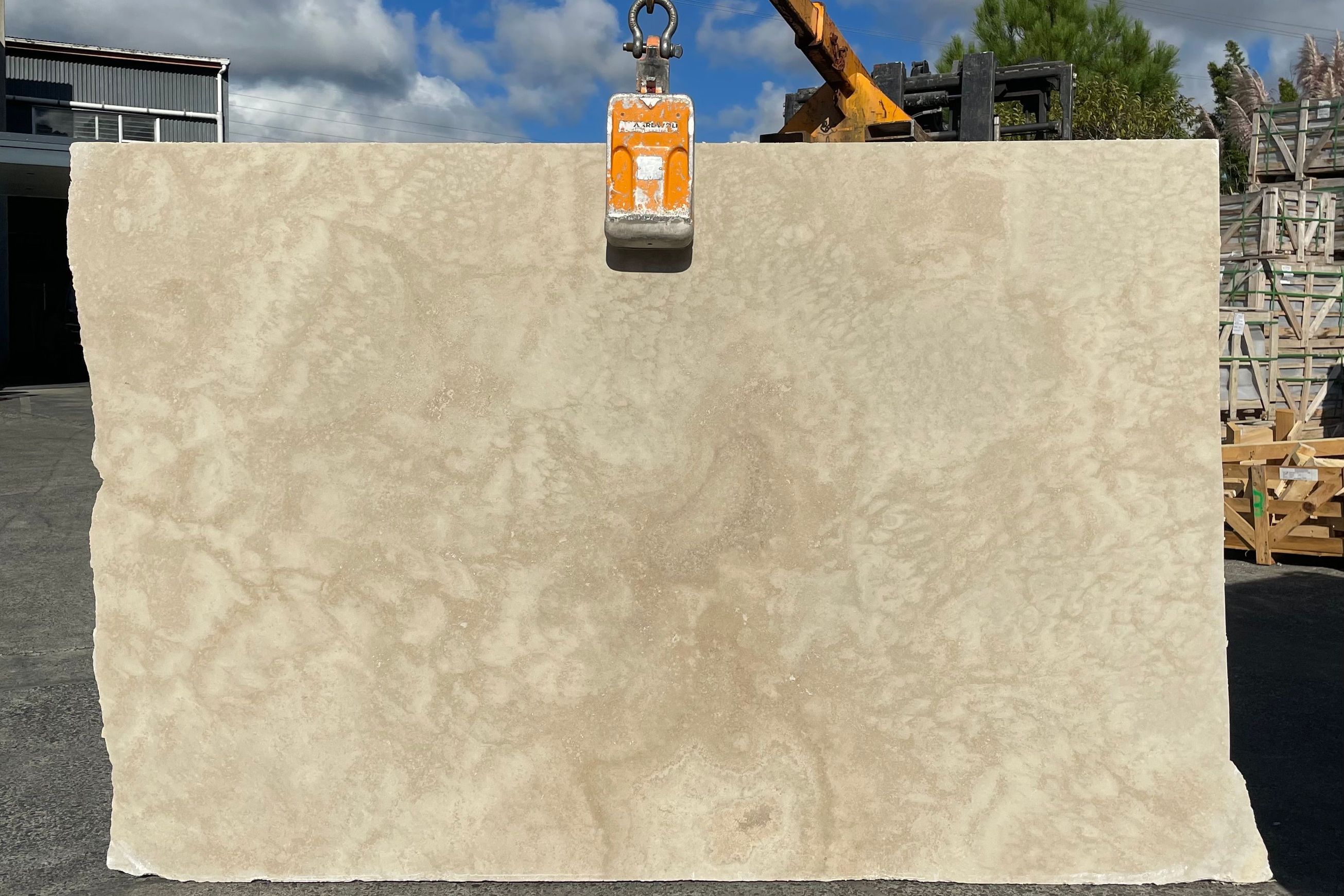 Romano Classico CC | Travertine