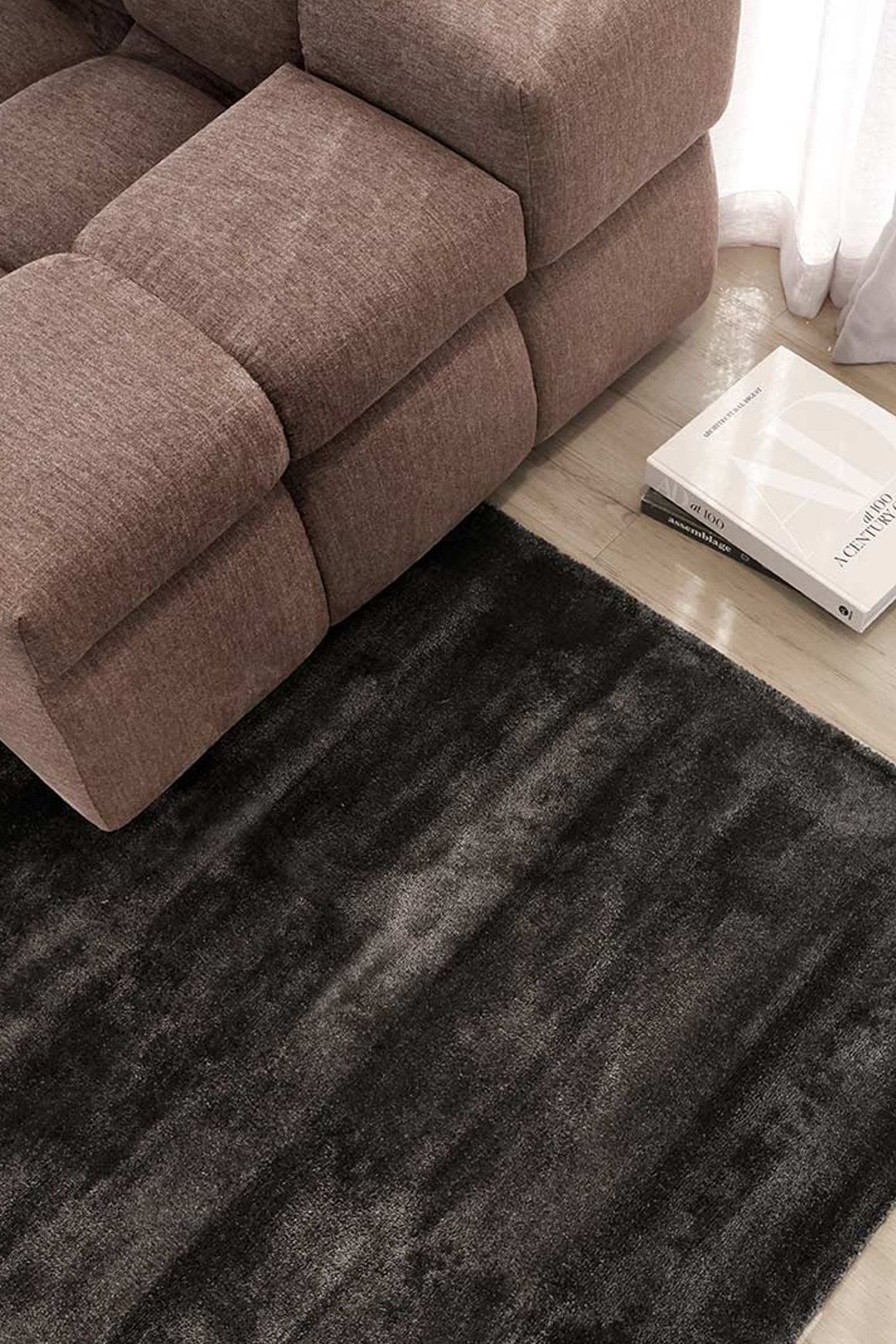Halo Rug | Tobacco