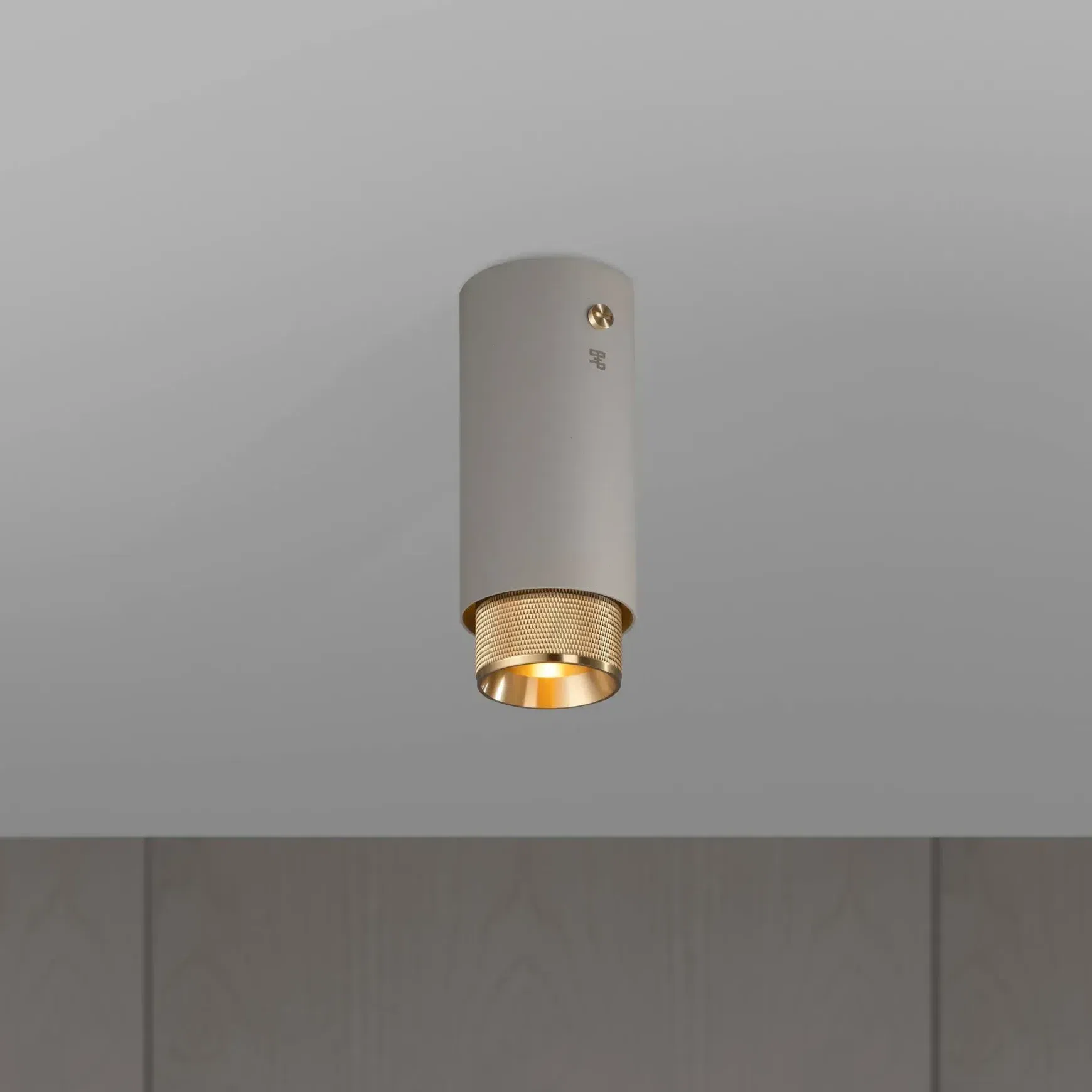 Exhaust Surface Spotlight