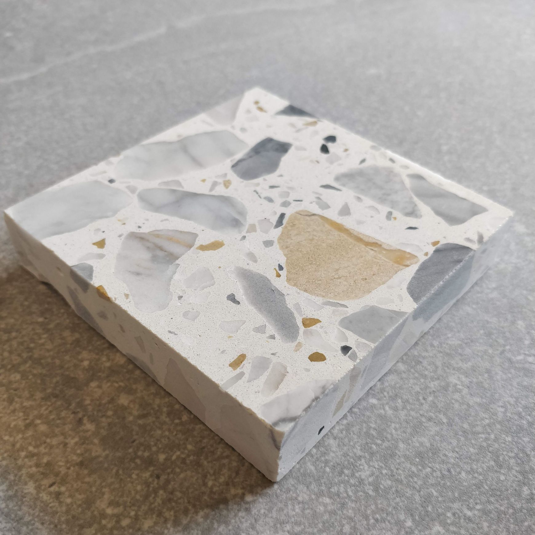 Terrazzo Grande - Ciottolo