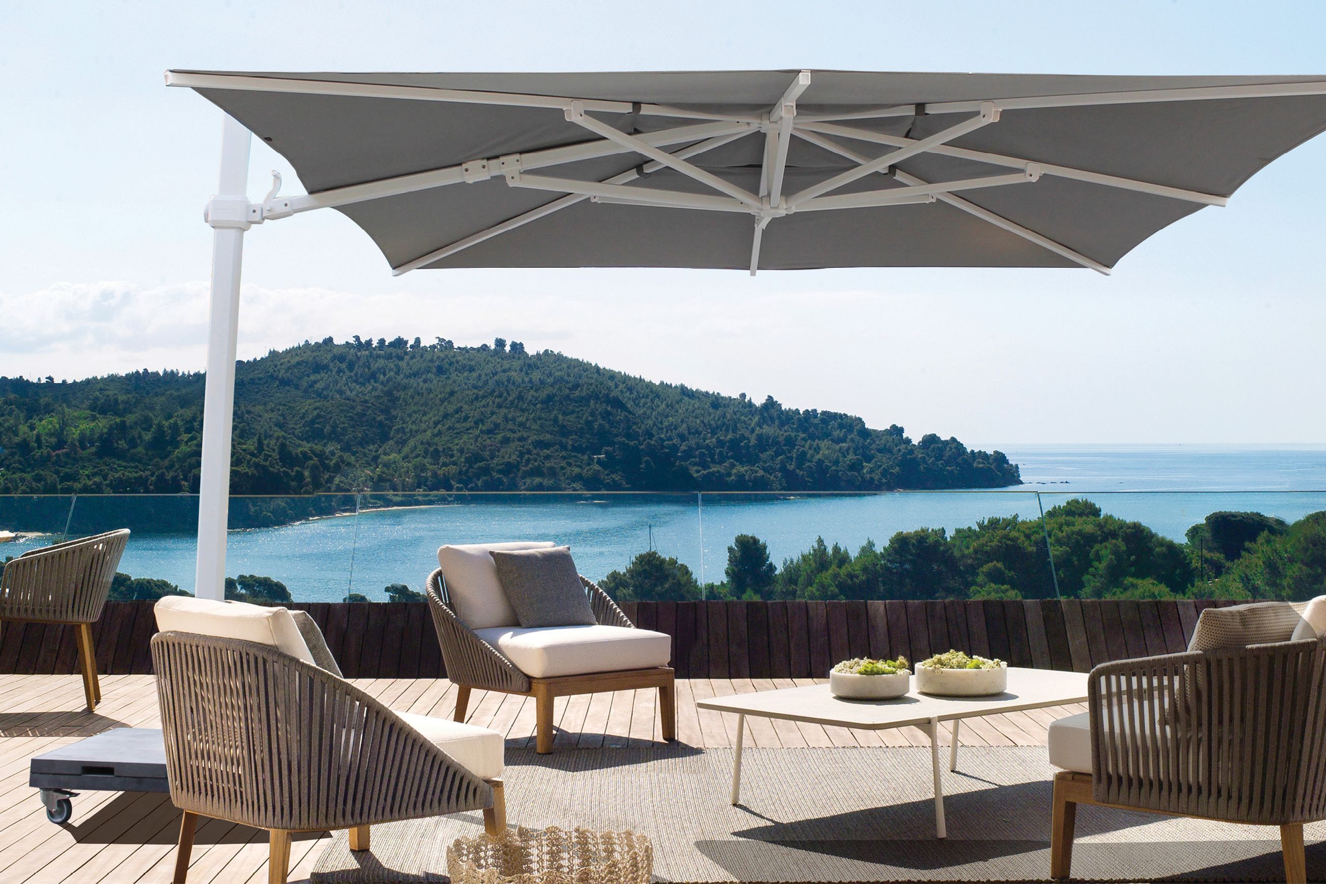 Lux 401 Outdoor Umbrella