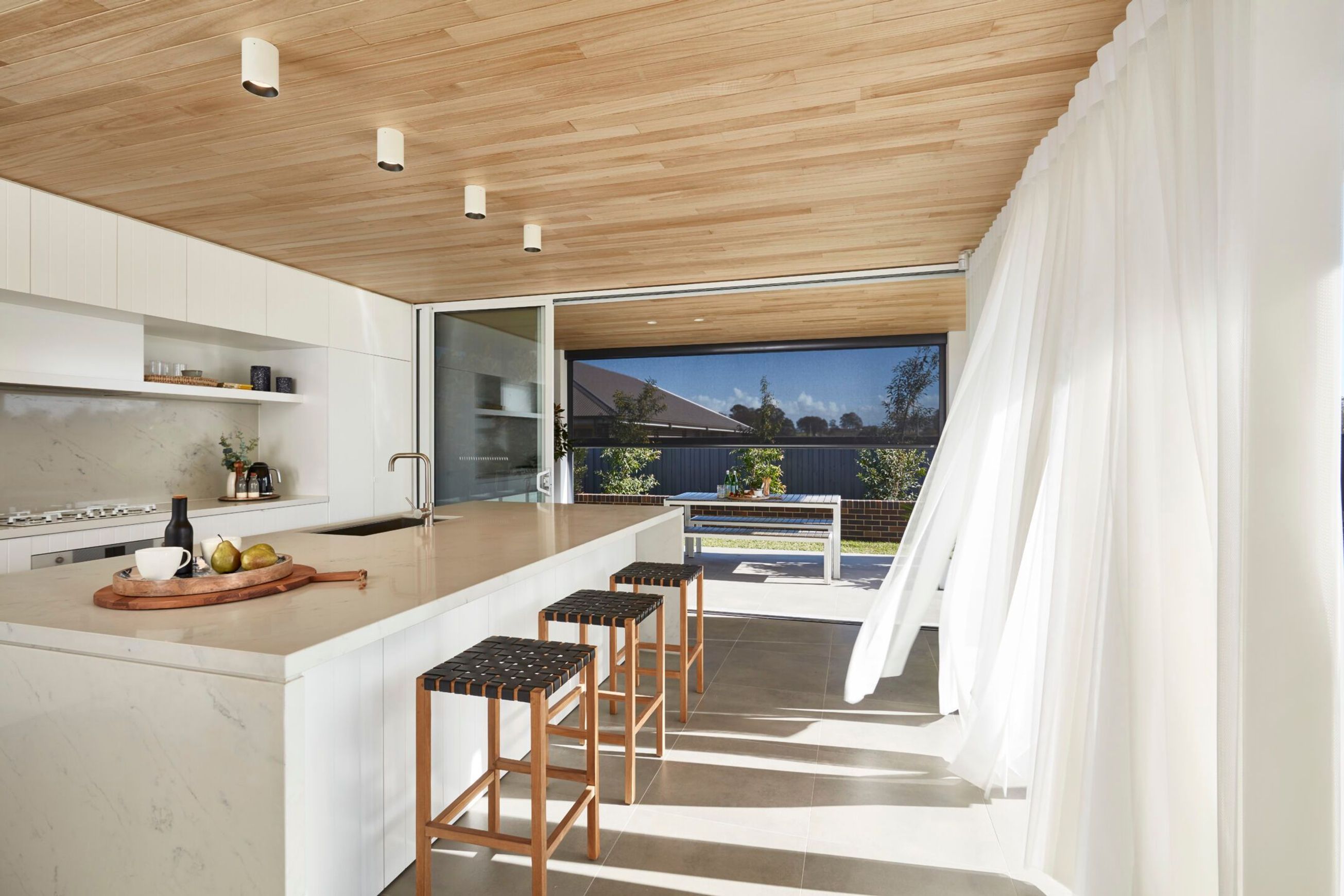 Luxaflex LumiShade