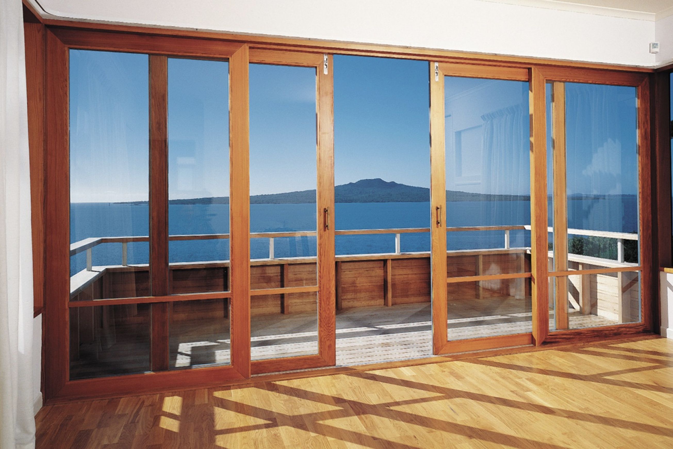 Alti® Composite Joinery System