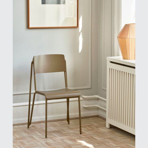 Petit Standard Chair by HAY