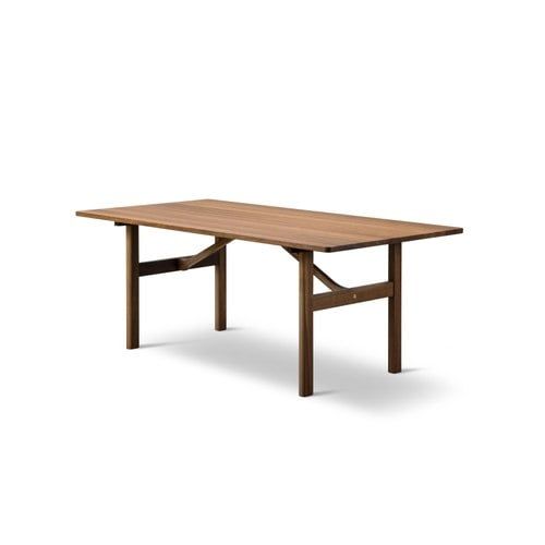 6284 Dining Table by Fredericia