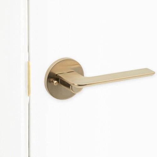 Brushed Brass Door Handle PRIVACY (63mm rose) I Mucheln EDGE Series