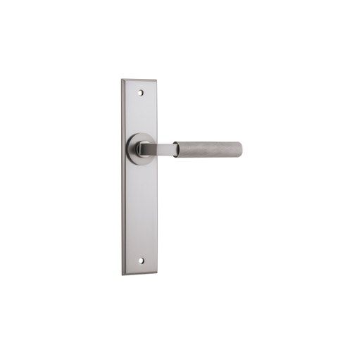 Iver Brunswick Door Lever on Chamfered Backplate