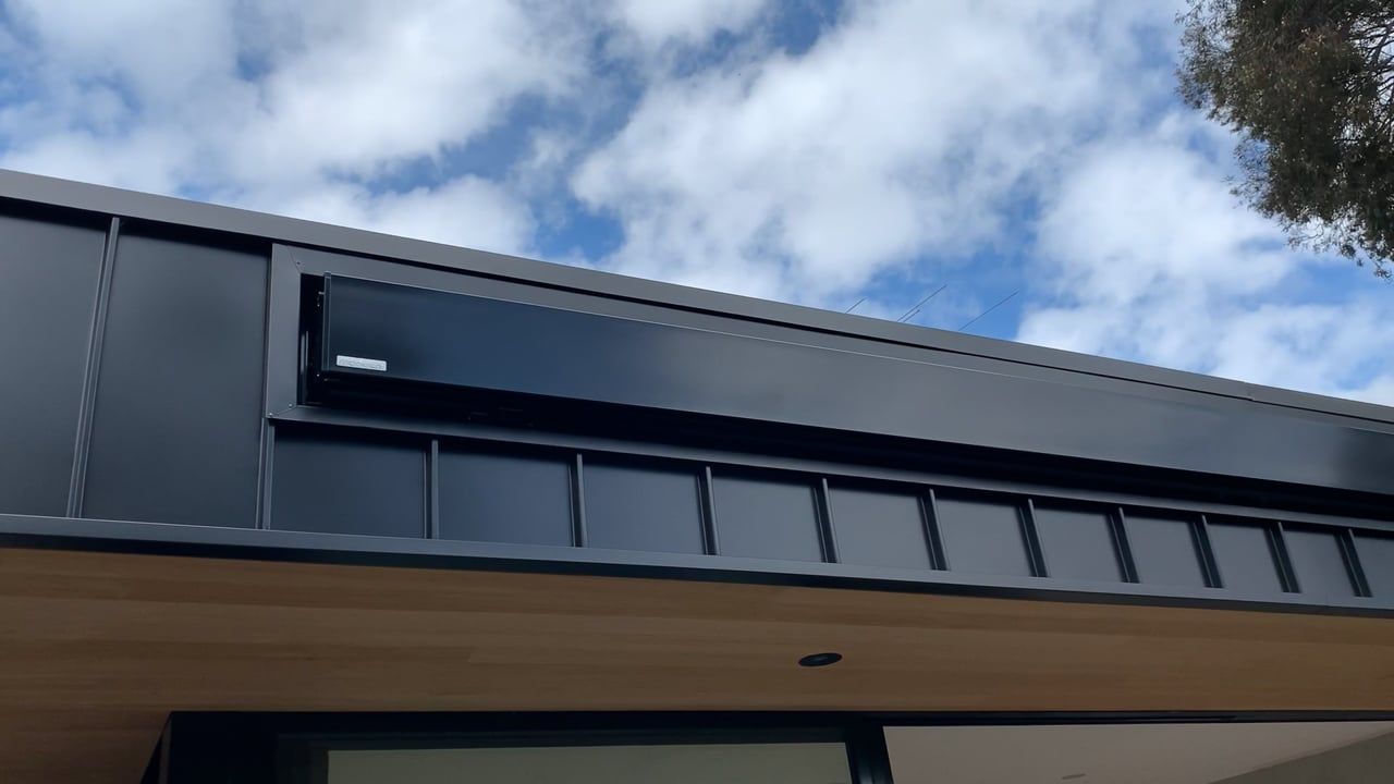 SOM Blinds - markilux 3300 recessed awning video