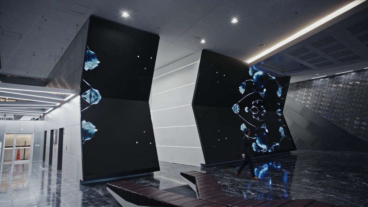 180 Lonsdale Street video