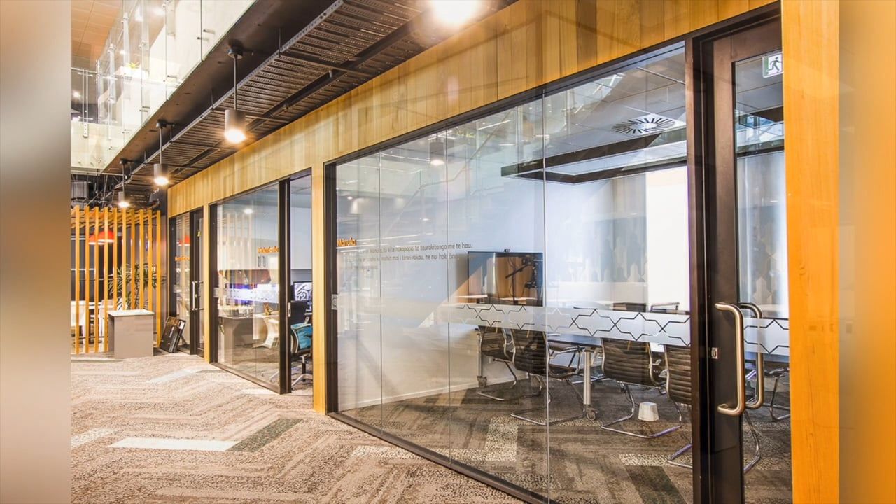 T&R Eclipse Aluminium Suite