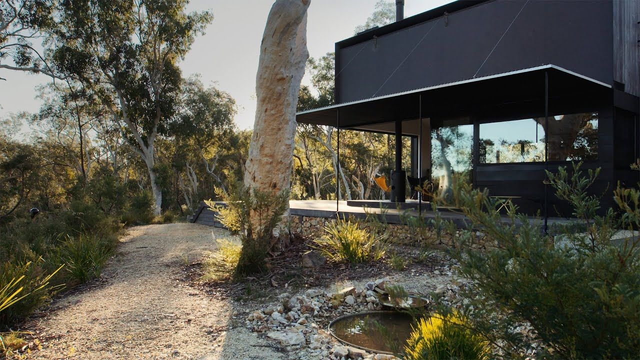 Bushfire-proof, off-grid & sustainable homes