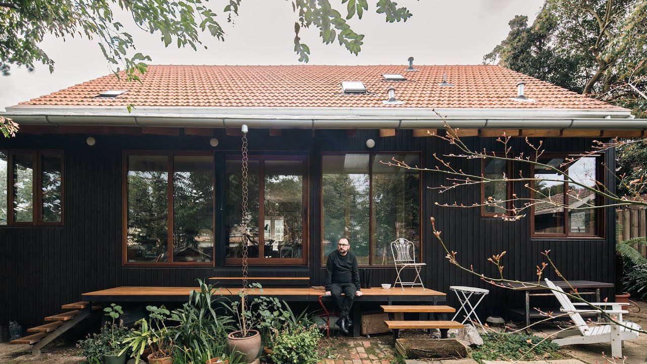 Japanese Architecture Inspired This 100-Year-Old Australian Cottage Renovation