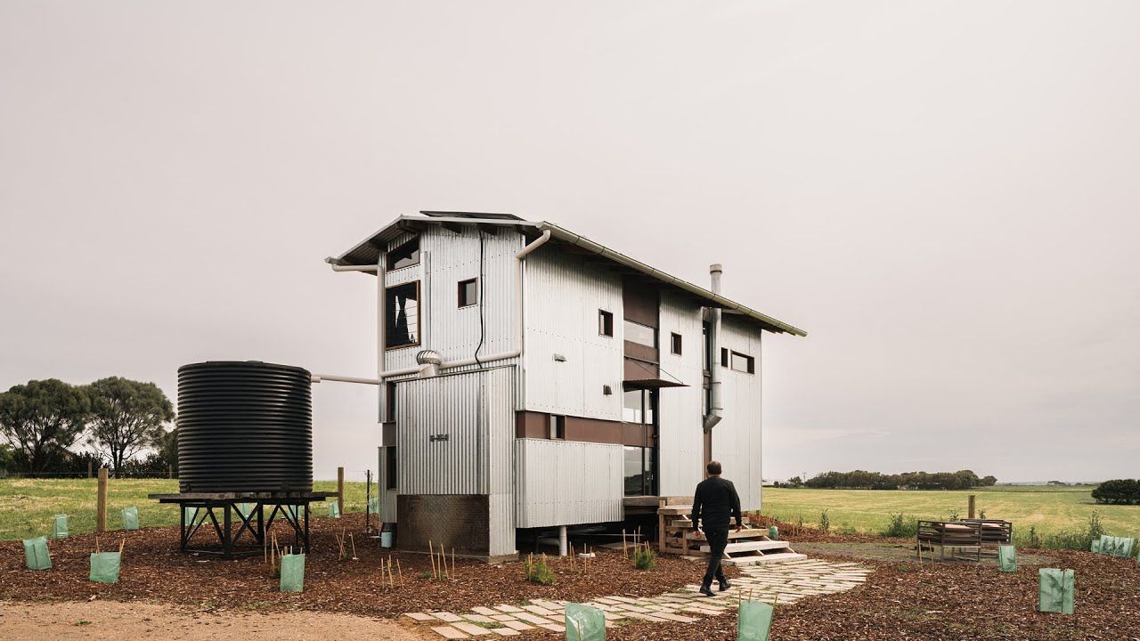 How This Pre-fab Tiny Home Shows That Less Can Be More
