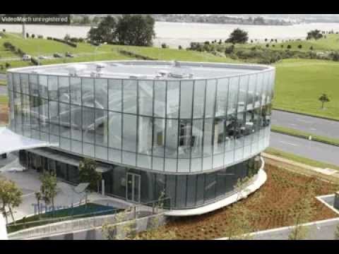 Time lapse video of unitised curtainwall installation