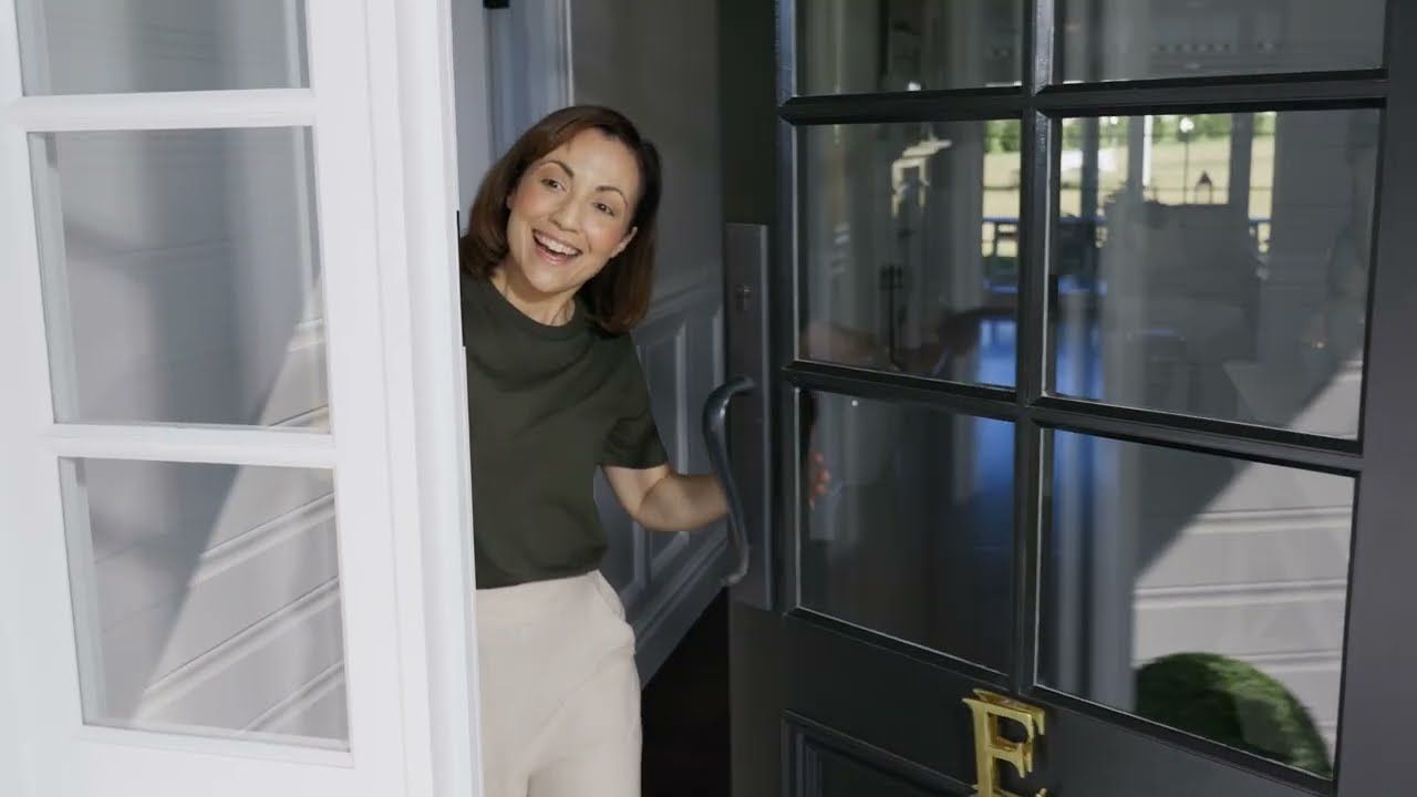 Explore the Power of Mouldings - In Motion