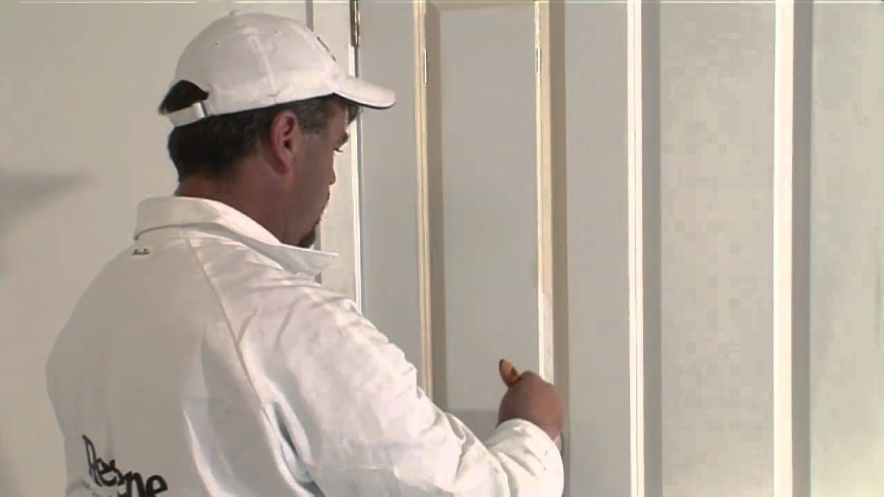 How to paint a panel door with Resene waterborne enamel