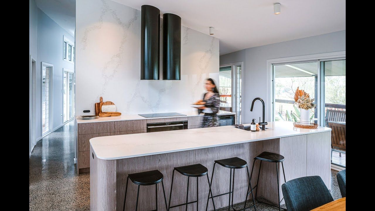 Hillview Residence: Kitchen Transformation