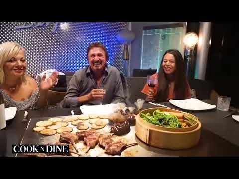 Overview of the unique UltraDine teppanyaki + BBQ grill