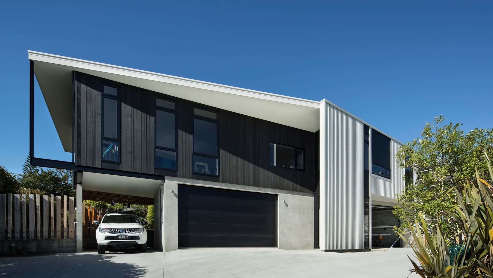 House for Kayakers banner