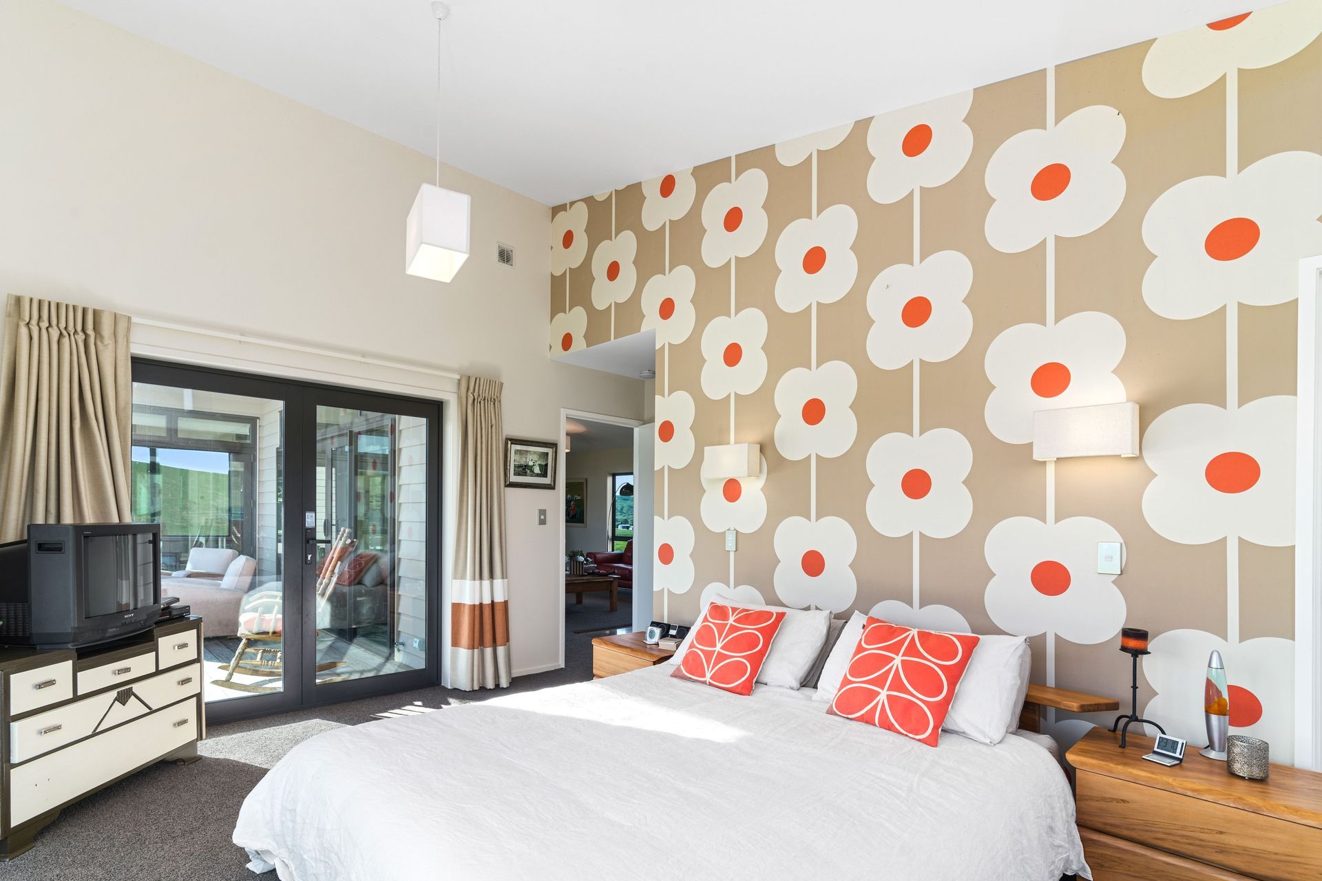 Country living in Ngakuru