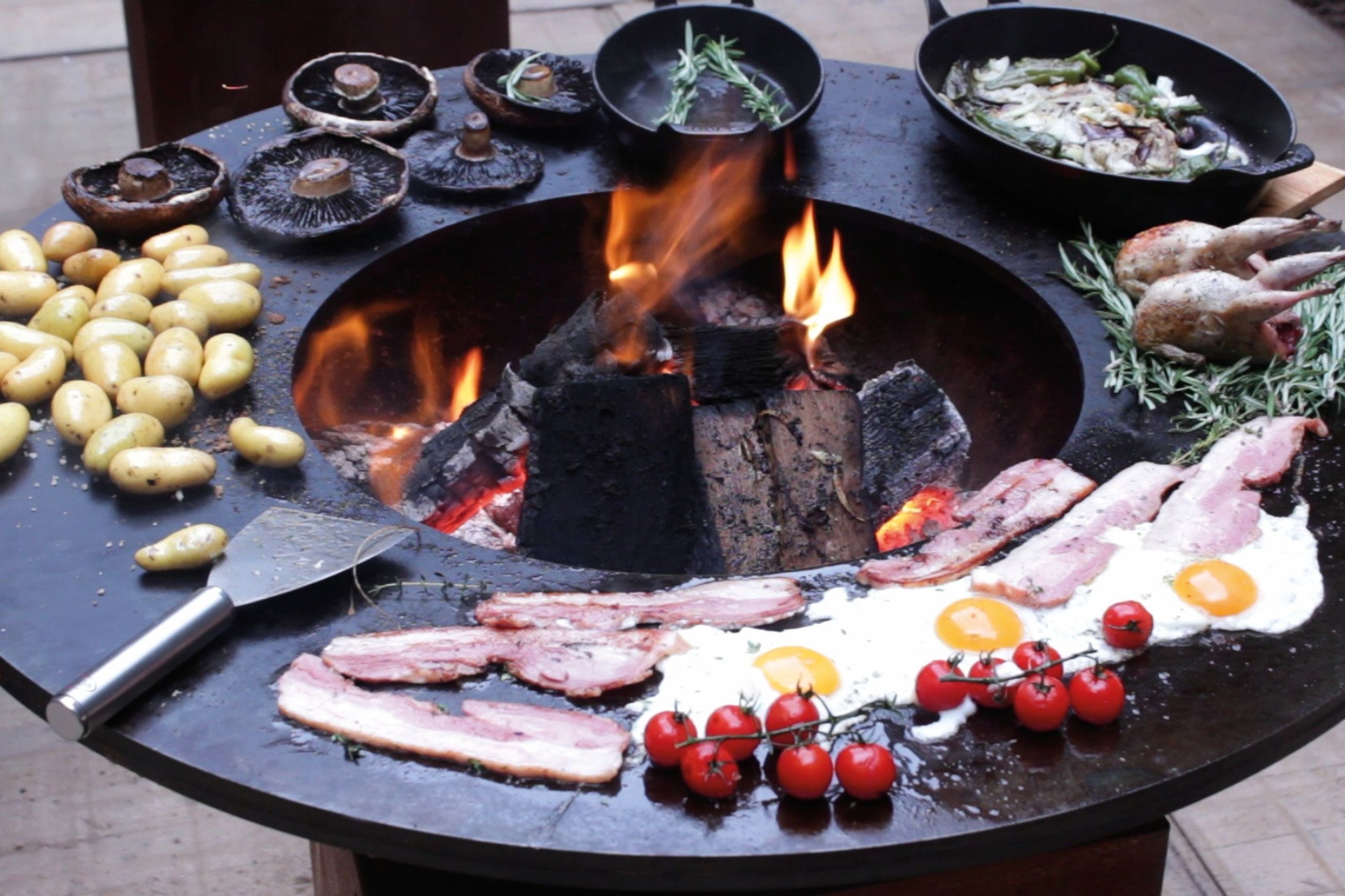 100/100 by Ofyr Outdoor Fire and Grill