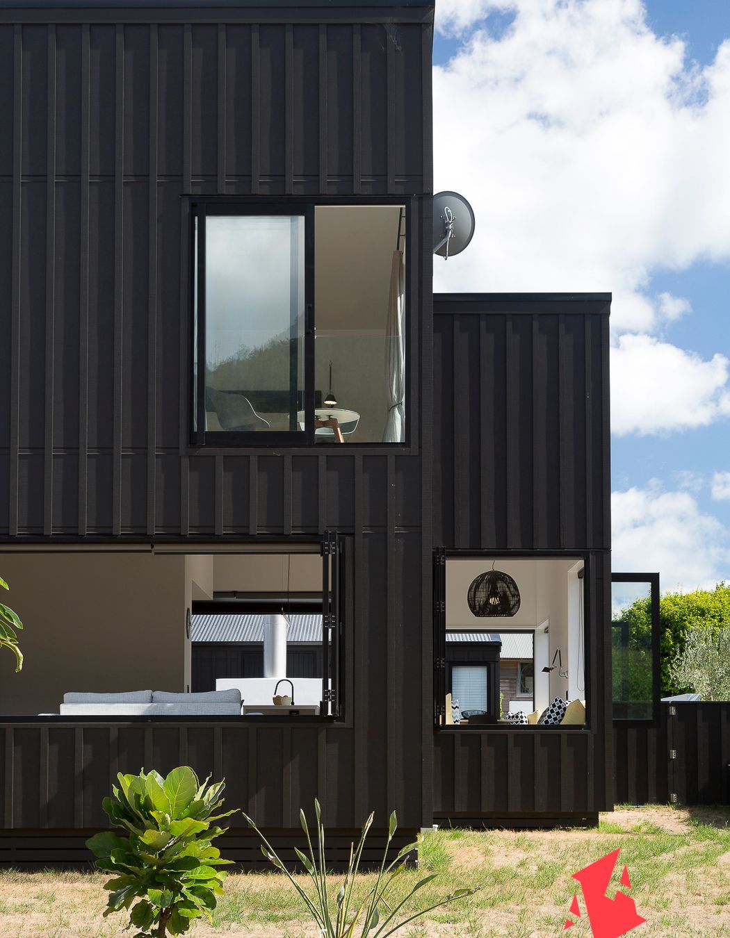 Leuschke-Kahn - Pauanui