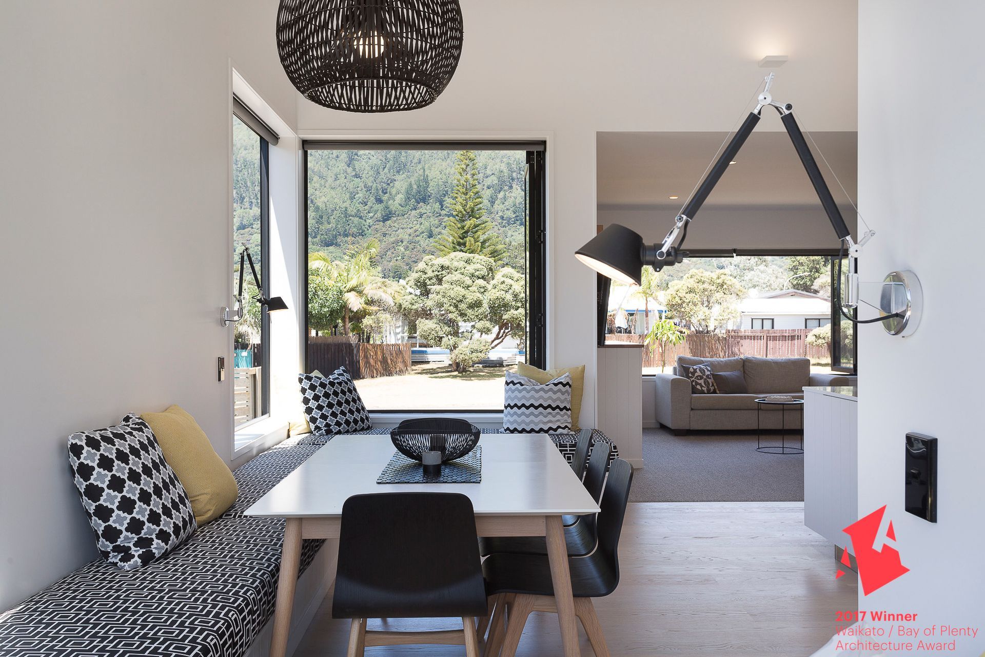 Leuschke-Kahn - Pauanui