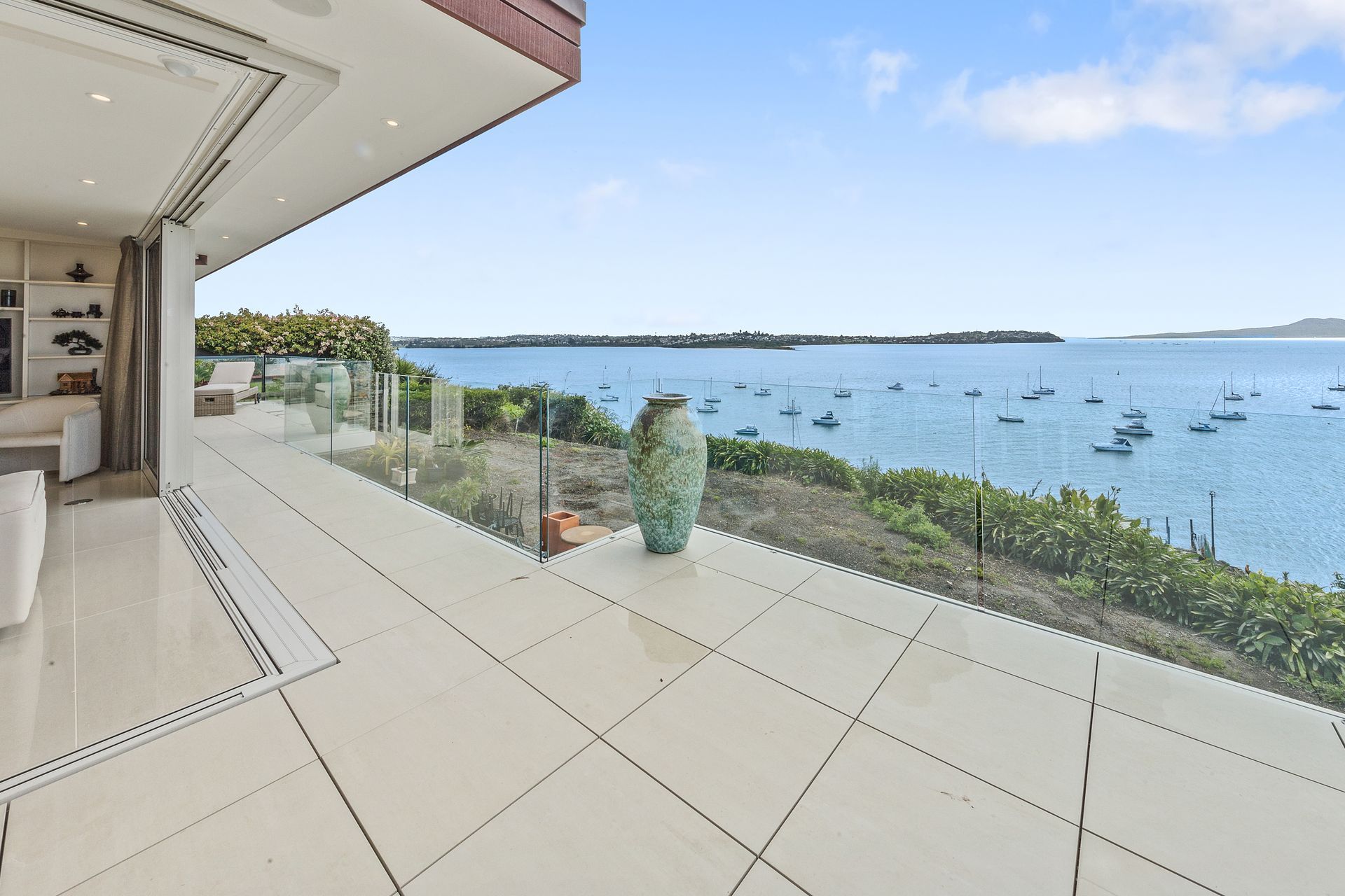 Takutai Ave, Half Moon Bay 