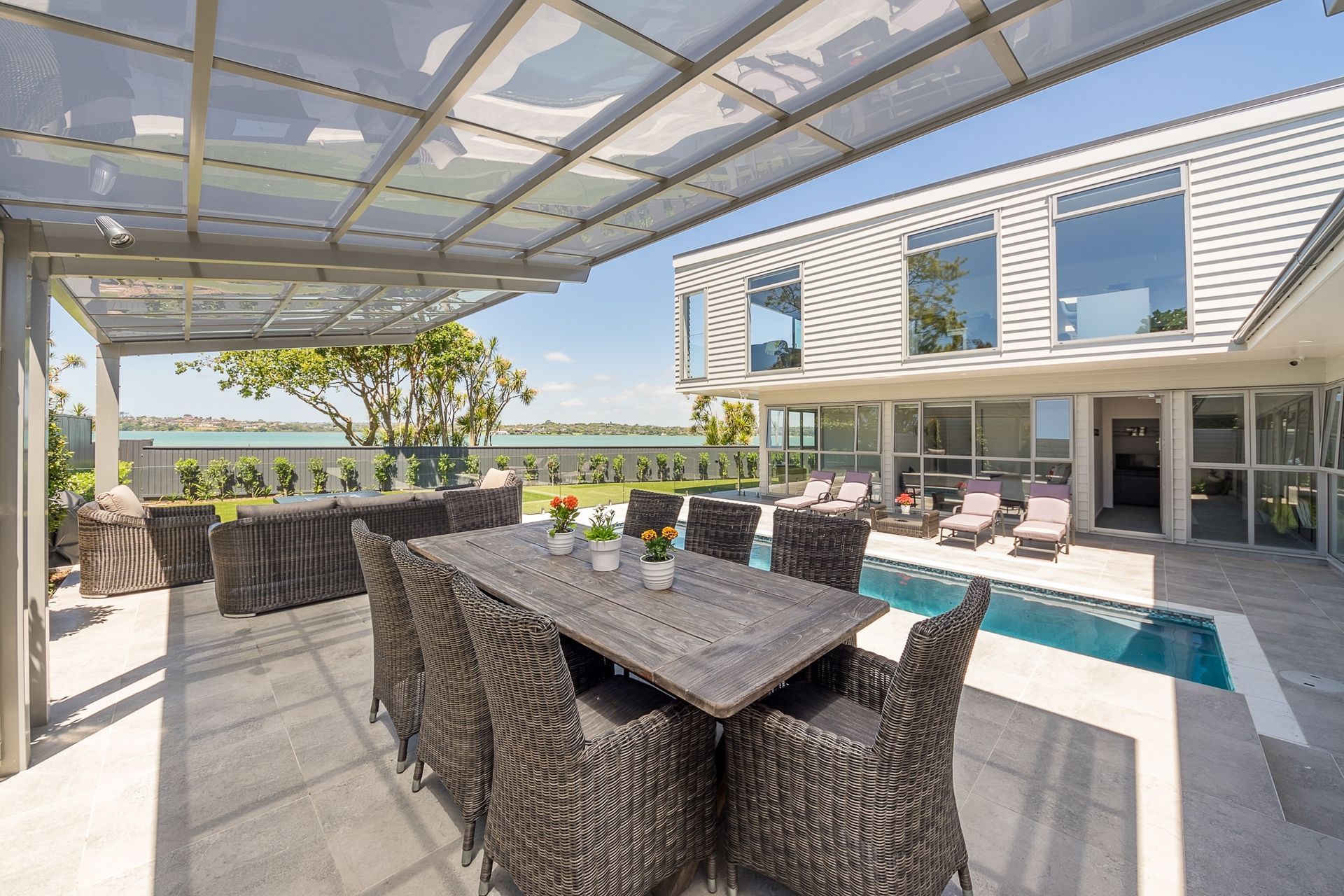 House by the sea in Auckland