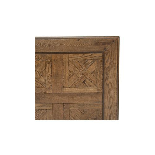 Chateaux Dining Table