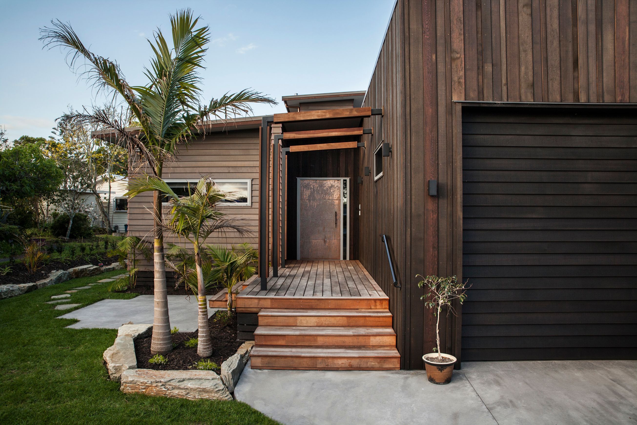 Vertical Shiplap Weatherboard System