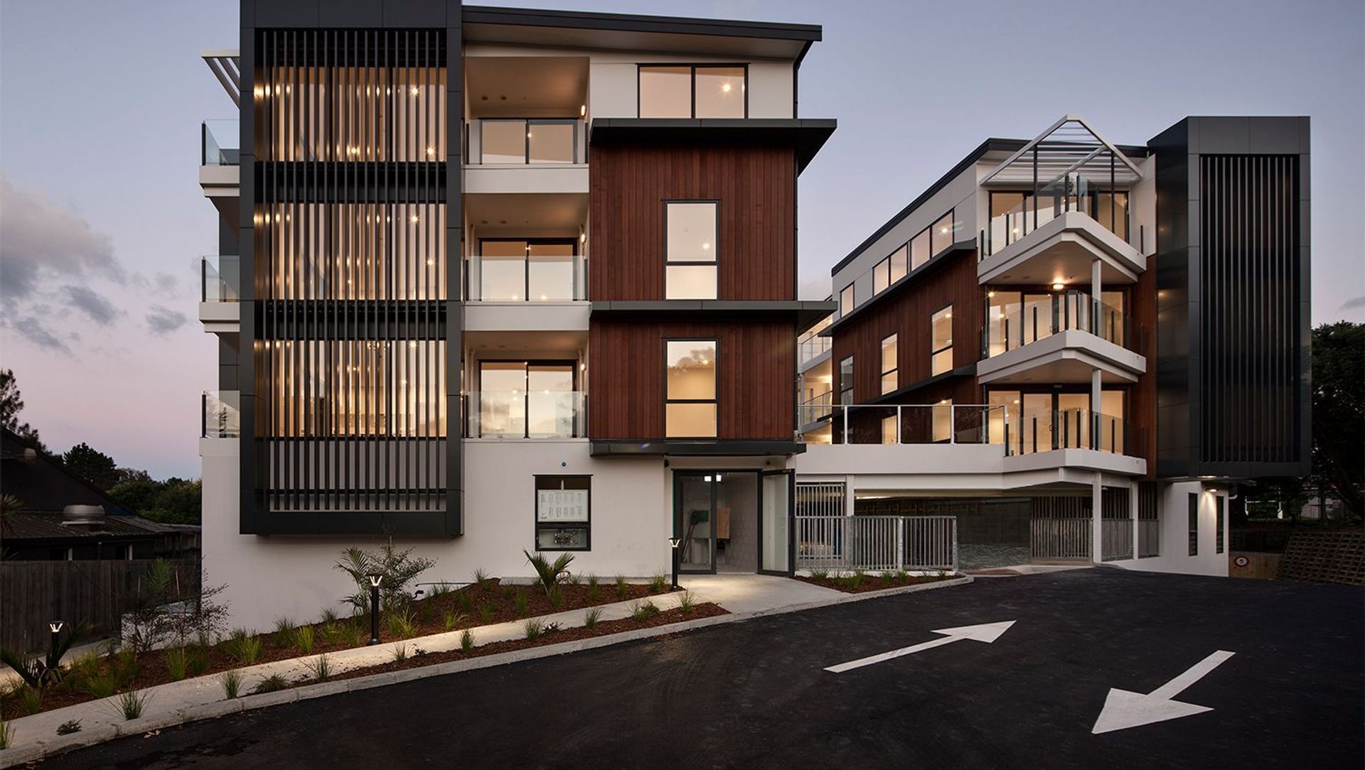 Thompson Park Apartments banner