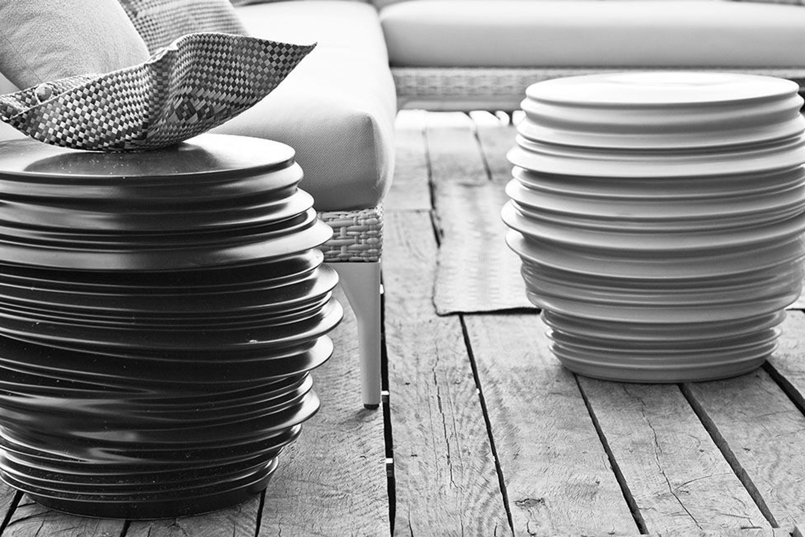Babylon planterby Dedon