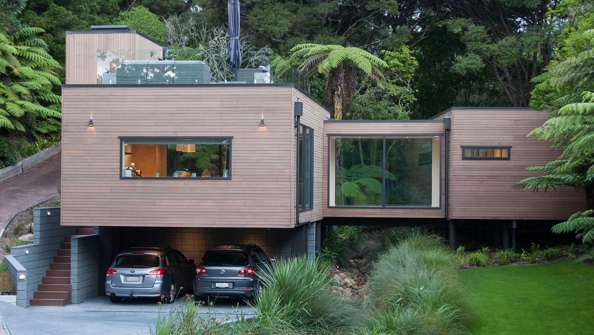 Castor Bay Stream House banner